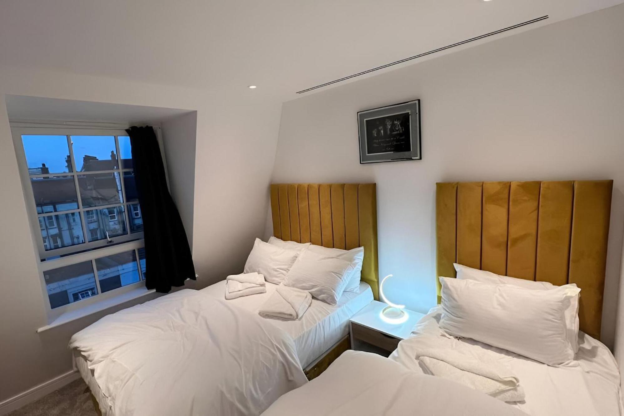 Reserve Amazing 2-Bedroom Penthouse In Marble Arch 74 Лондон Екстериор снимка